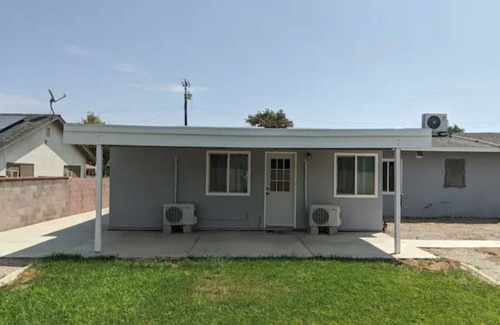 Lancaster Casa | Entire Guesthome With own Bath/kitchen/2 Bdrm