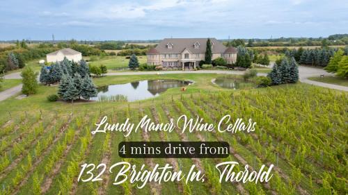 Thorold Casa | Entire Home 15 Mins From Falls perfect for 8 to 10 guests