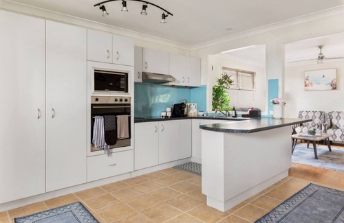 Westmead Villa | Entire Home- 5 Min to Parramatta,Westmead Hospital,Commbank stadium