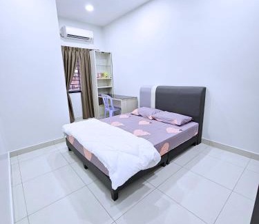 Daerah Kulai Casa | Entire Home at Indahpura, Kulai