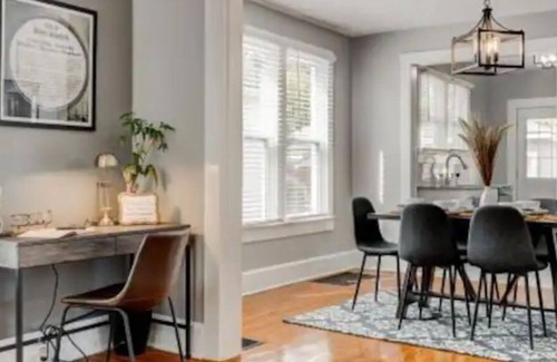 Owensboro Casa | Entire home Beautiful remodeled bluegrass bungalow