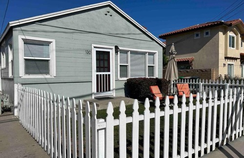 East Side Costa Mesa Casa | Entire Home by Newport Beach, Disneyland and SNA!