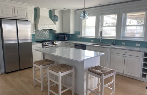 Charlestown Casa | STEPS FROM CHARLESTOWN BEACH -BEACH HAVEN RI
