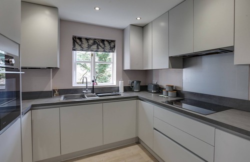 Bishop's Stortford Condominio | Entire home/flat perfect for contractors
