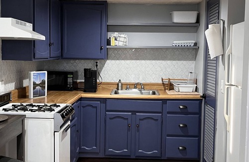 Airport Township Apartamento | Entire Home - Guest House 10 minutes to Airport & Hospitals