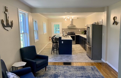 Ludington Casa | Entire Home in Downtown Ludington!! Only blocks from the beach!