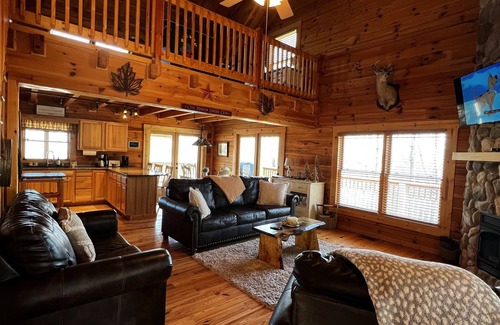 Sweetbriar Farms Casa | Entire home in Lake Lure, North Carolina, United States
