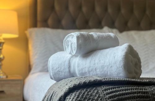 Manchester Apartamento | Entire Home in Middleton, Manchester