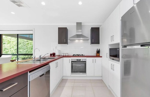 Mount Barker Casa | Entire home in Mount Barker
