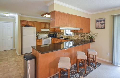 Olivia Casa | Entire Home in the Lakes