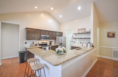 Olivia Casa | Entire Home in the Lakes 4BedRoom