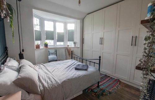 Tooting Casa | Entire home! Newly-renovated, 4 bedrooms, Tooting