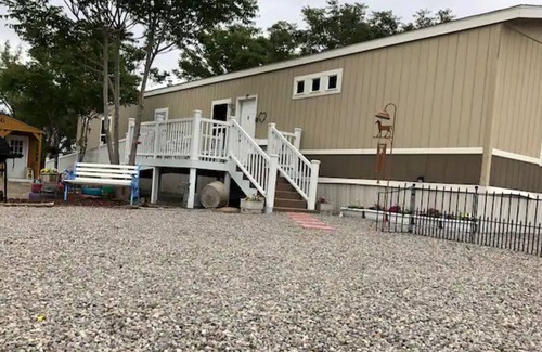 Bloomfield Casa | Entire Home on 2.5 Country Acres
