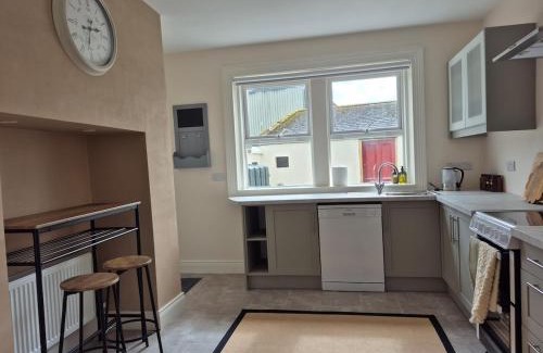 Cloughjordan Apartamento | Entire home sleeps 8