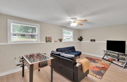 Charlotte Casa | Entire home with game room