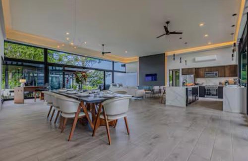 Portalon Apartamento | Entire homestay accommodation in Savegre de Aguirre, Costa Rica