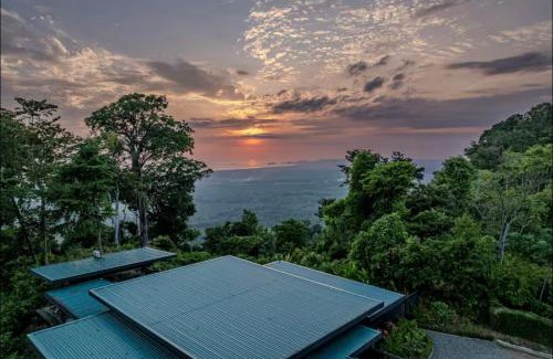 Portalon Apartamento | Entire homestay accommodation in Savegre de Aguirre, Costa Rica