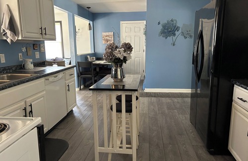 Westerly Casa | Entire house 2 miles to Misquamicut Beach- Sleeps 10!