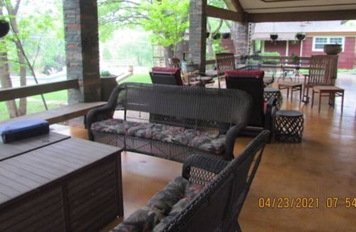 Fort Worth Casa | Entire House-3500SF-TCU-Sleeps 13-Private Pool