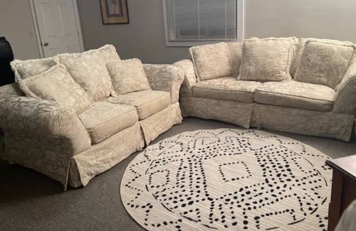 Oxford Casa | Entire House 4 Bedroom 2 Bath Near Miami U Stadium