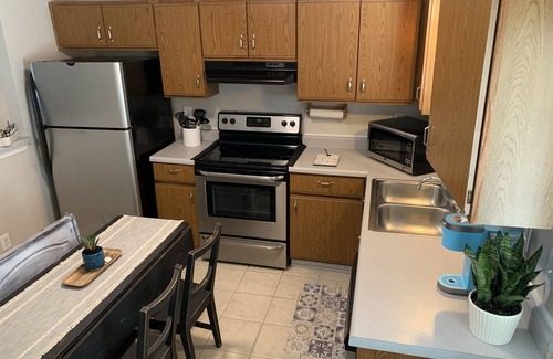 McCutcheon Field Casa | ★ Entire House close to Camp Lejeune ★