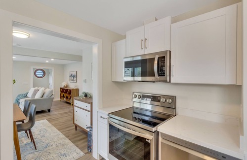Haller Lake Casa | Entire House- Conveniently Located with Ample Parking
