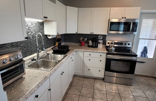 Xenia Casa | Entire House - Discounted for Over 7 days and Over 28 days