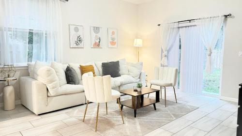 Taft Casa | Entire House in Orlando close to All Parks