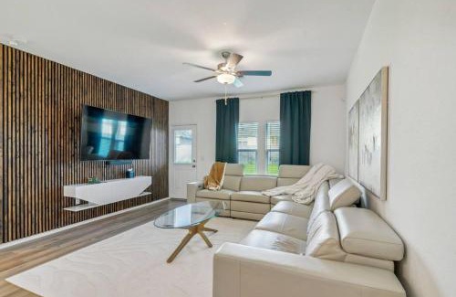 Del Valle Casa | Entire house near airport & COTA