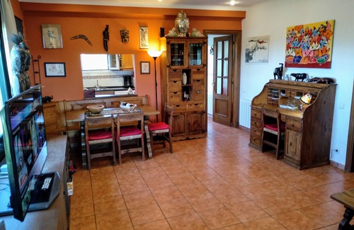 Piera Casa | Casa entera cerca de Barcelona ideal familias y grupos. Diversión garantizada.