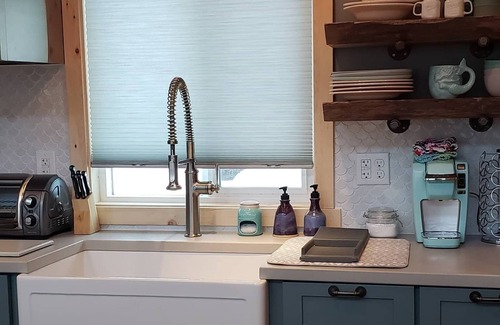 Seward Casa | Entire House Tiny Home: close to cruise ship terminal and downtown Seward
