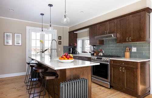 Narragansett Pier Casa | Entire House:14 Guests, 7 BRs, 10 Beds, 5 Full Baths, Outdoor Shower, Beach Gear