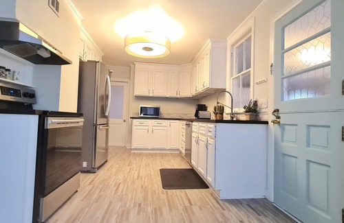 Avon Casa | Entire House w private yard/stone fire pit in Bay Head beach
