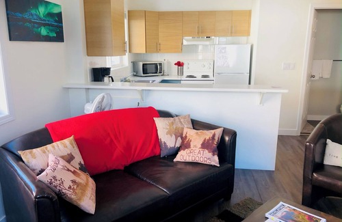 Harvie Heights Apartamento | Entire Lovely Townhouse Mountain View!