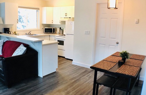 Harvie Heights Apartamento | Entire Lovely Townhouse Mountain View!