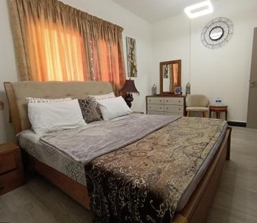Al Nahda Apartamento | entire Luxury and family One Bed Room living Room in front Of Beach