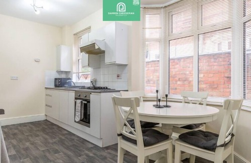 Welford Casa | Entire luxury beacon house!
