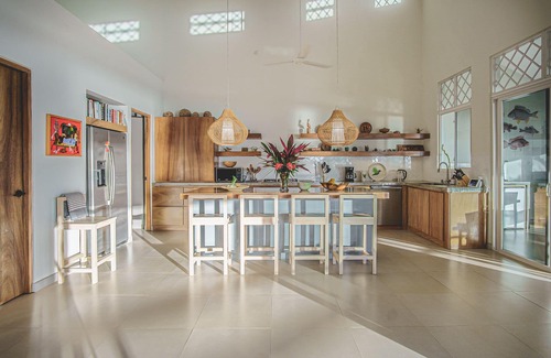 Puerto Carrillo Villa | Impresionante casa nueva de lujo con impresionantes vistas sobre el Océano Pacífico.