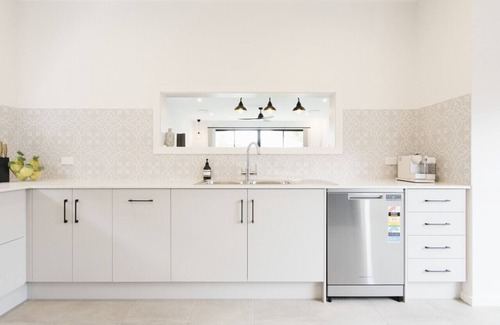 Brighton Casa | Entire Luxury Townhouse - 5BR - 3BTH