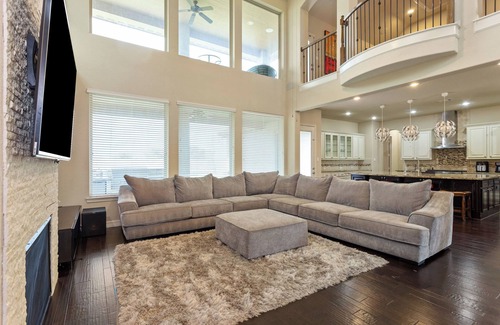 Clodine Casa | Entire Mansion Richmond