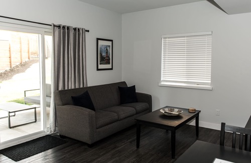 Kamloops Casa | Entire Modern Guest Suite- One Bedroom