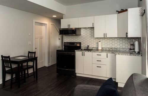 Kamloops Casa | Entire Modern Guest Suite- One Bedroom