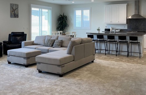 Jurupa Valley Casa | Entire new beautiful comfort clean of 4 bedrooms house