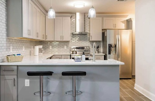 Collier Heights Casa | Entire Newly Renovated Home 10 mins from DT ATL