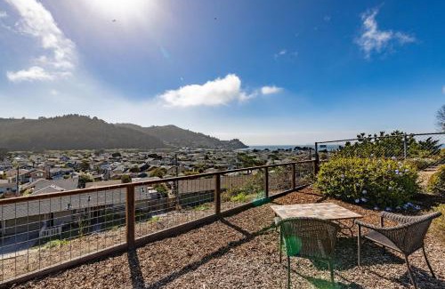 Linda Mar Casa | Entire Ocean View Home beaches hiking restaurants family activities