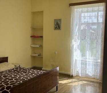 Ninotsminda Apartamento | Entire one-bedroom apartment-studio