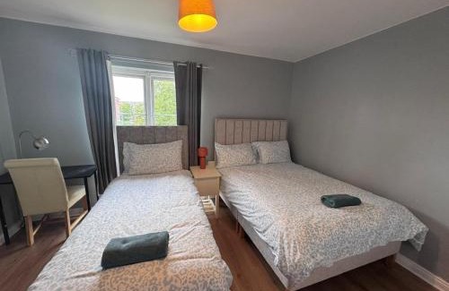 Tyrrelstown Apartamento | Entire place close to Airport & City