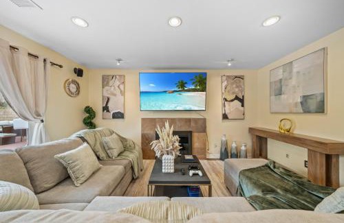 Rancho San Diego Casa | Entire Private 4-BR w Pool, Hot Tub, King Bed, Garage, Available Now