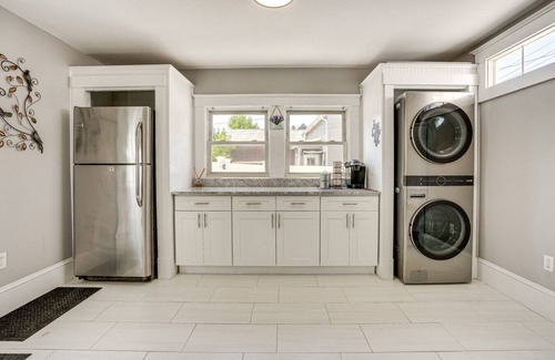 Lynn Casa | Entire Private home 3BDS 1 and half BTHS