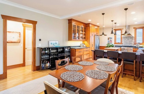 West Queen Anne Casa | Entire property: Main House, Basement Apartment (separate) & Cottage (separate)